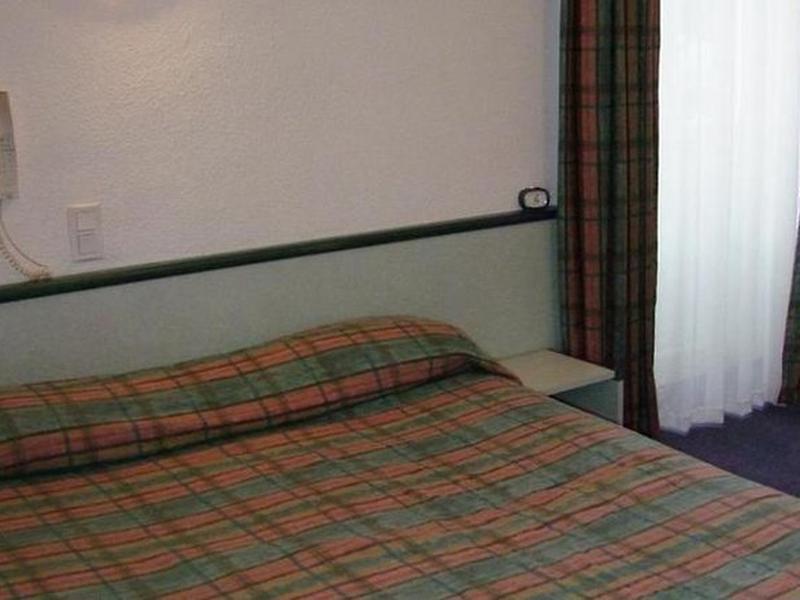 CB6909B47A133B61C6C3F3146153D70D