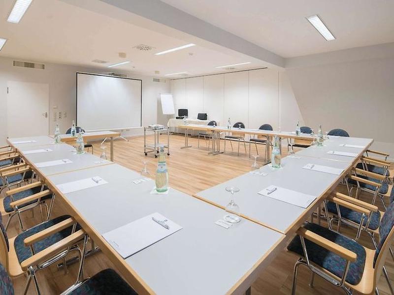 10A8D3D94F11899042BC0CF5908DFD35