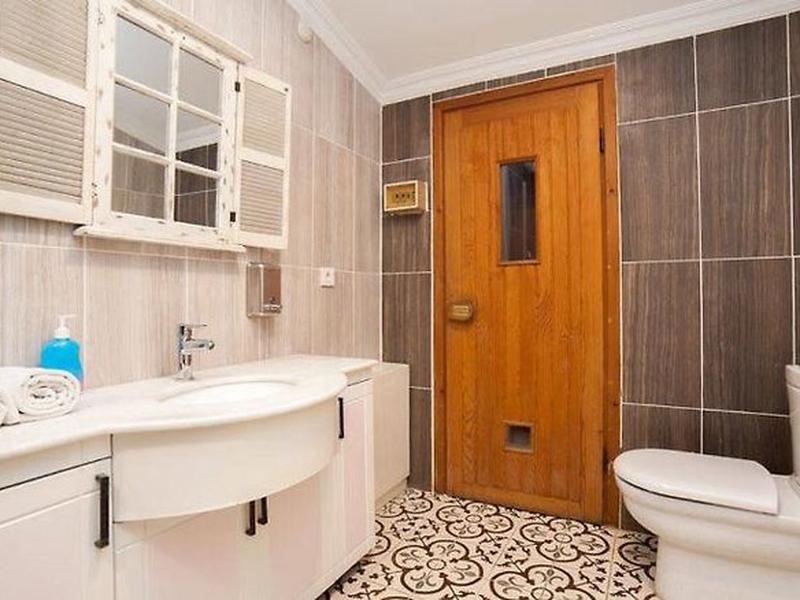 CCD6CADF02C8040BE882DE4541A9FBB4