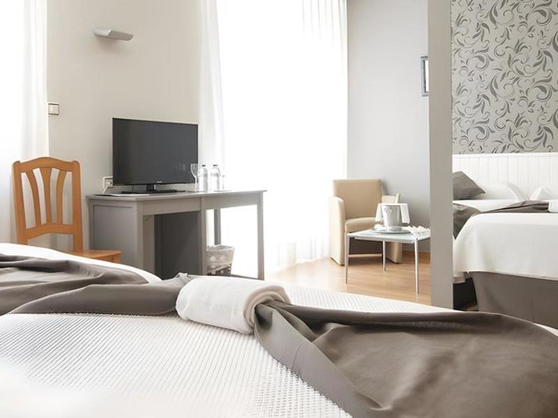 47AE77E9115195BFDF6D0EEC57537986