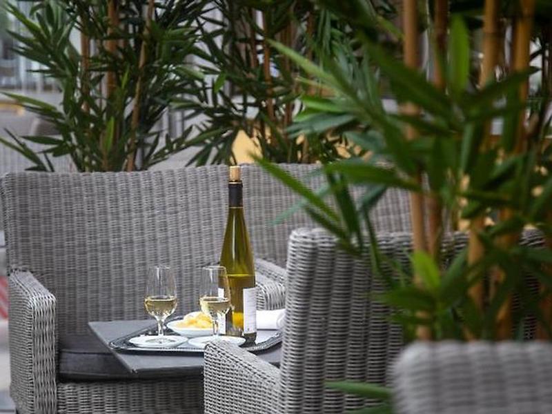 CA66B28A61FD74D37D97E8A5DEB94089