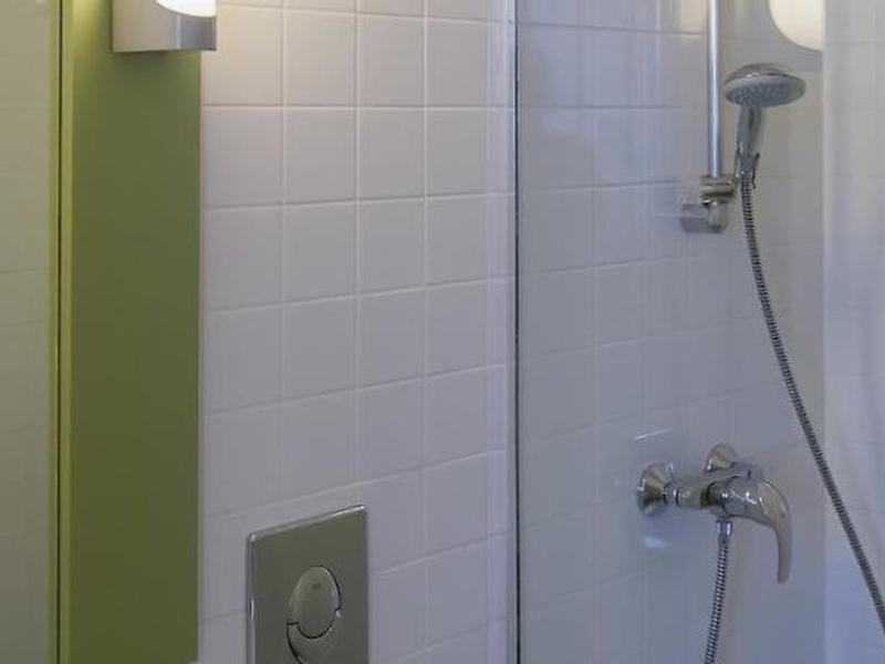 EAB293FD4816CB6F5E29150E2B587FA3