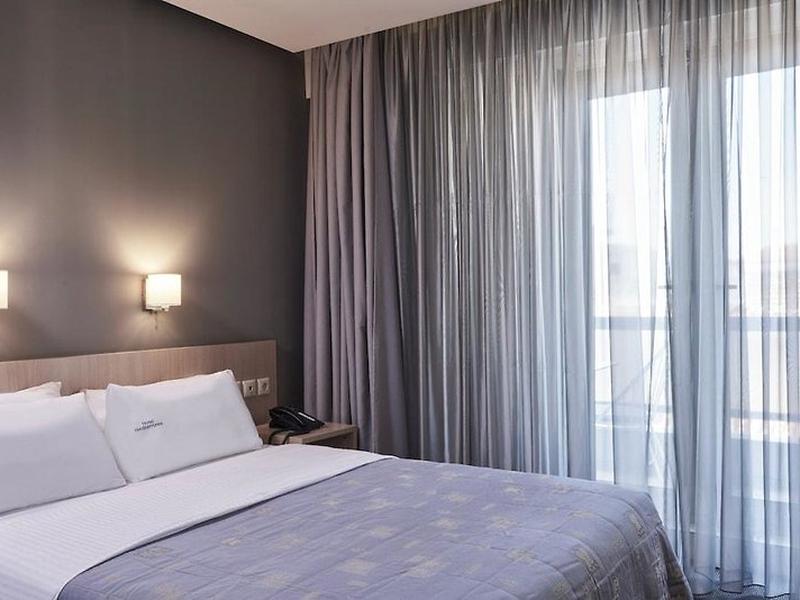 6498C36F55B351848BFC8E78B5136FB1