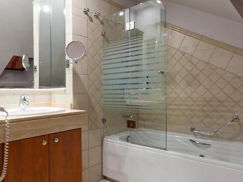 3FDE331EFF7E900CA476AB09943DD37F