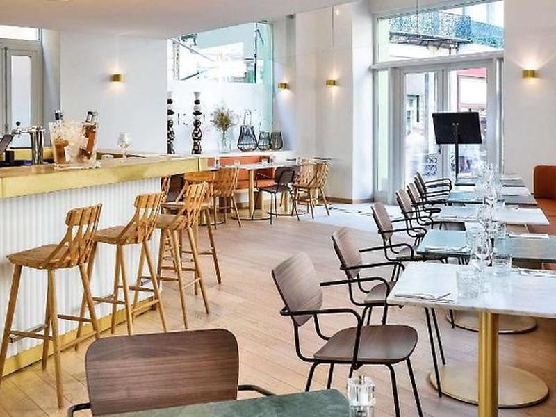 F112A55940AC492DFF9F7344ABCAAAF3