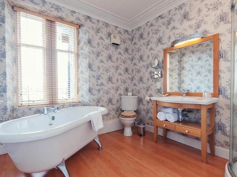 8B92330BB60EDB6AE37483E07FDFCEA2