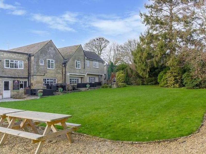 1E1D1843DE373E219385FC2E3C86CEB5