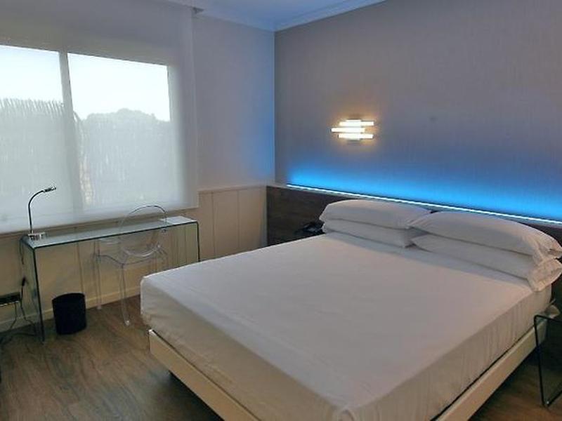 F364CA125B12C25A1073D7AD067EE75E