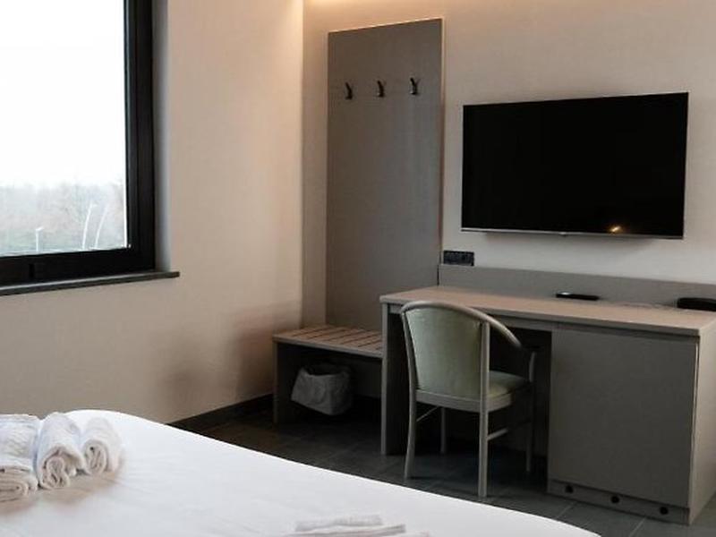 A8F8B56A4040E0E3C9086F2342AB2B6E