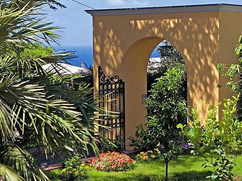 EBC78DB8FD17E5EF59553B65B3D63DF3