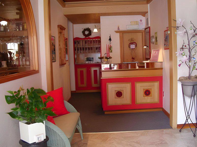 FC618A1B81F60ED3C7A04DE27C44C680