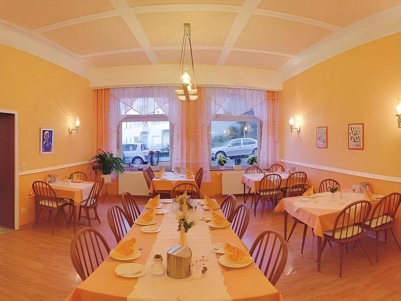 70A29A6B06F256E0963E4C6D84CF8E56