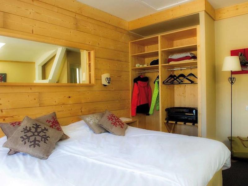 B7F1F39F4BA21C941D84CE560A7061CB