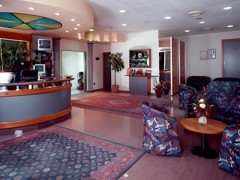 B61A5E661D6A900AD2C74377814FB284