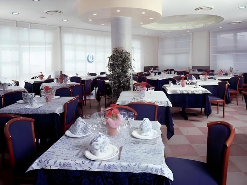 E5ABF4A3DB3303B9AA02A53F20FD03C6