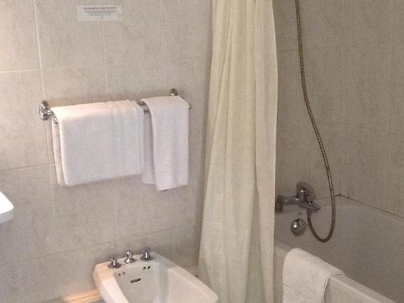 00234ECF087169F1BB30AEBC4AA4AEBE