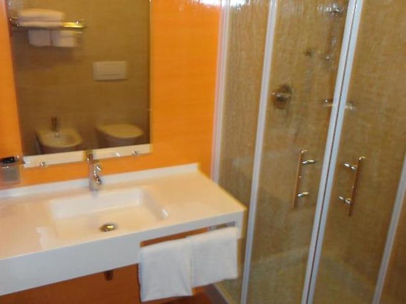 5A95E9153D4200E82CA08DD6CC8724C0