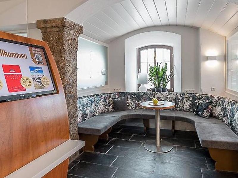 659F4C4C707B9CE26CAF48BCC0A3B79A