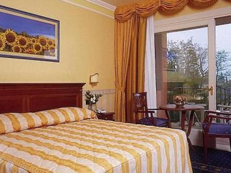 069614C6A91D24FE0BAB5AD8EF9A7A65