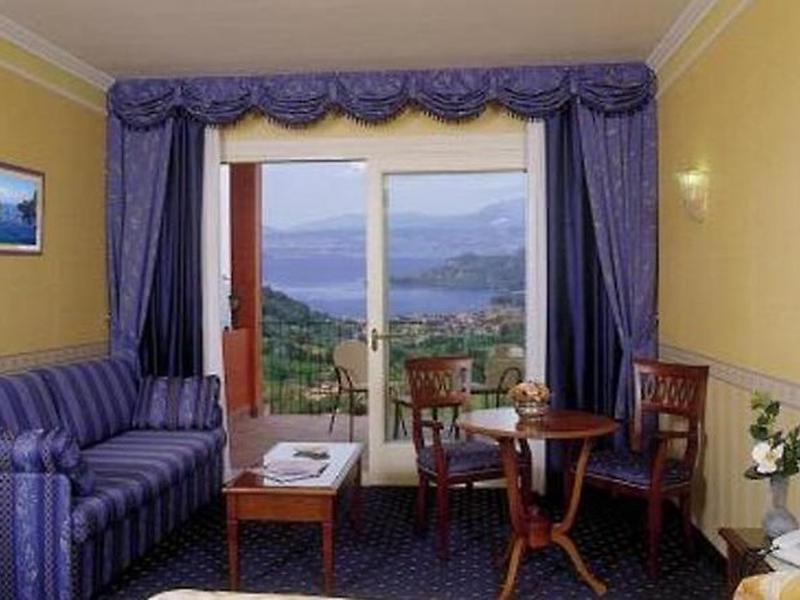 B21EC0A6D9F45ADB57E54291C89A80F5