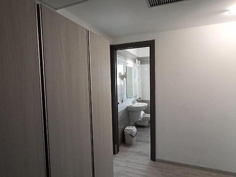 73E9123469903F0847A2AF56E0389B89