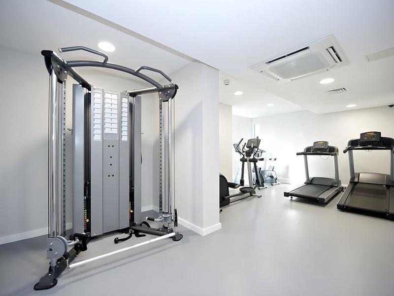 CF15DE9E42E6C81A9FE7DBDDD256E22B