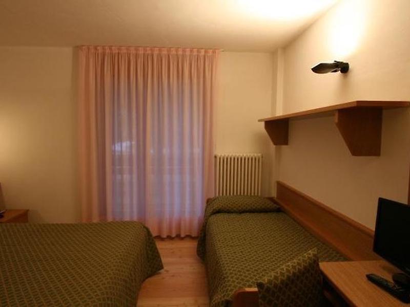 046978B1B4D2EFAE4A423A89D2E1BAA8