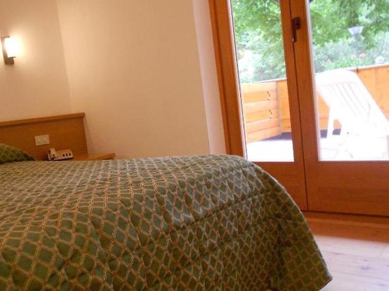 16BE24DE6FED8540A4D305684B676958