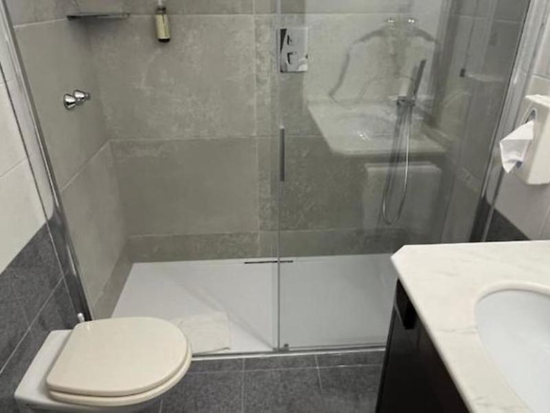 7446F5F242966E5A25C707F1281785CD