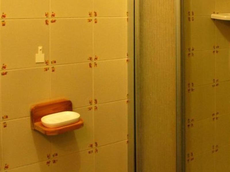 DB7C7D39F7E2B53B16764849B9A562A2