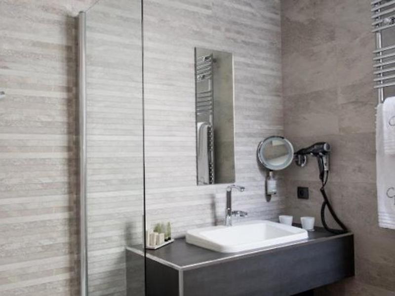 236464C94BB4CEABAC40E5B7F729BAC9