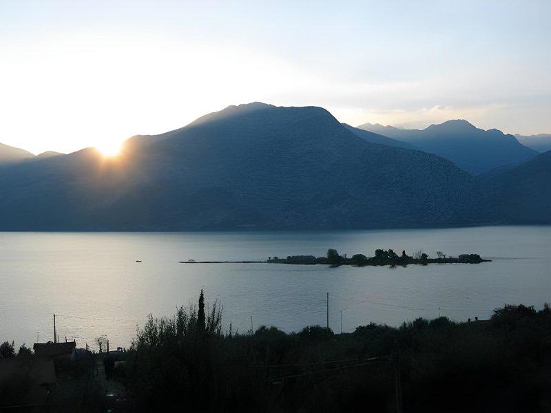 4285DF2A02C7431CFBA24F261EC48E00