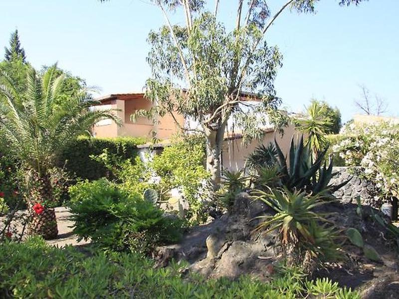 28F0B324A210B888380D264A6C741026