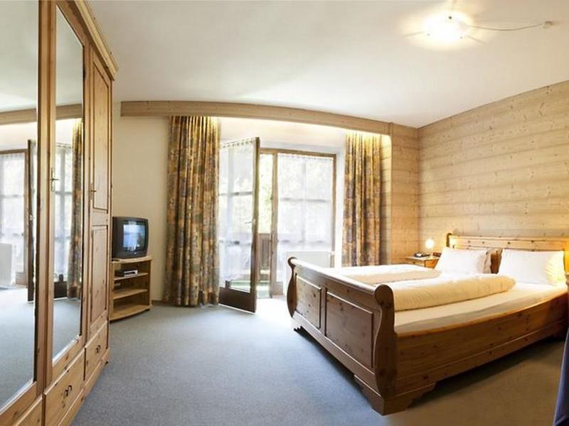 BDD1C3D6C3C96D18F37E6F1E9CB2B8C7