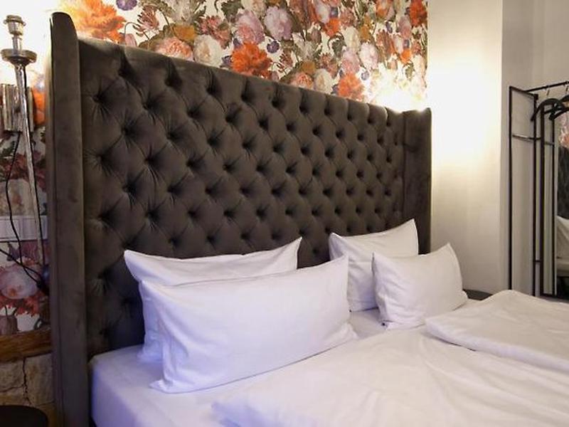 7D85F95C6B55621B656267E20A6250A5