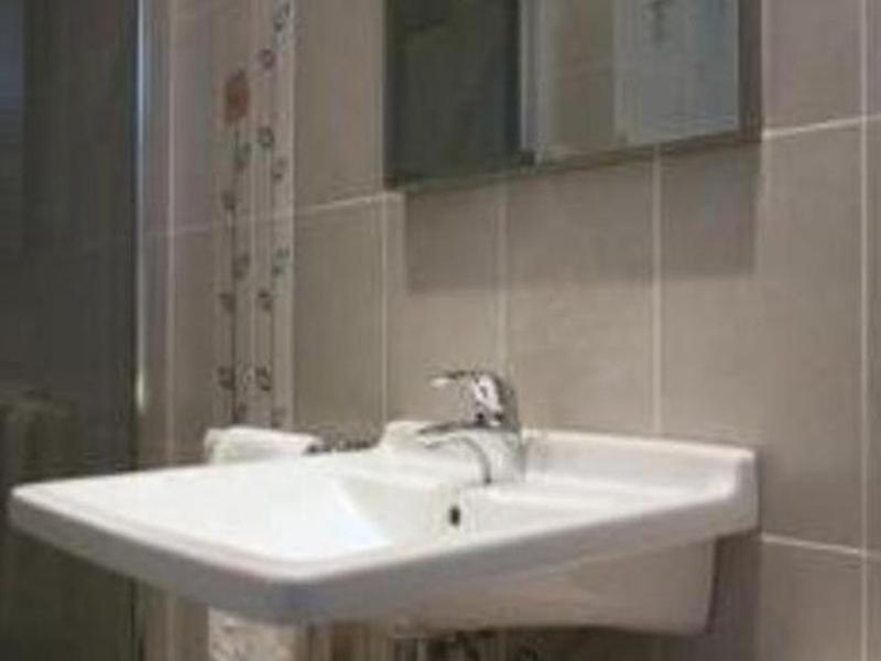 6F12195F3EFD2469F488A99F6BA1B93E