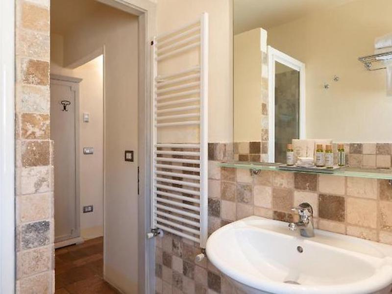 E0348E0C903E08DA301762473DB3A34C