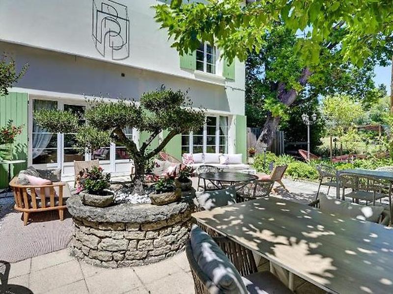 881DDCF9D258C0A698BD951422C7D9A8