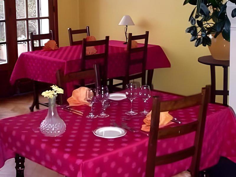 6CD13860C0E8DEAB2943404C270592AC