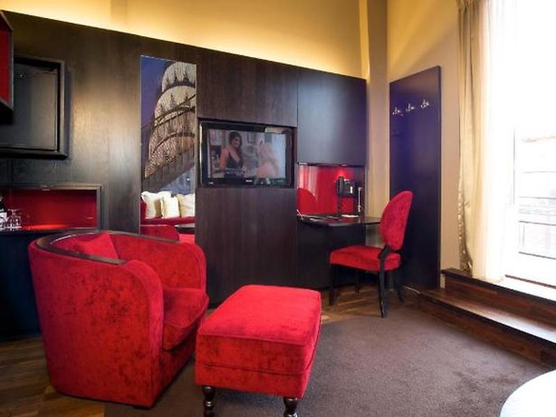 E3E6BC9A19E134787FF15808BCB94FC9