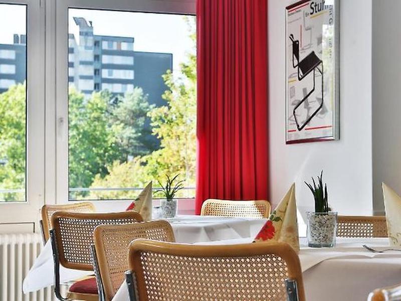 BC03AD12F3B79FE31DDA6E9EC6EC22E7