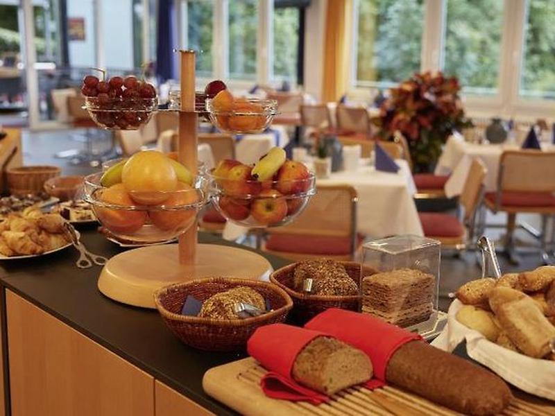 FDA202DBF057F7898E51AE93206544C0