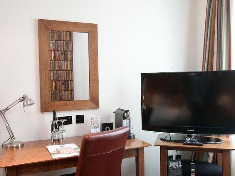 33B44BE163354128388F4871C5918332