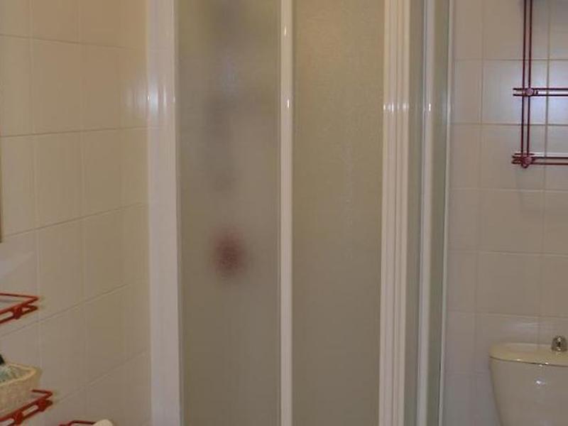 EB5A9957597328FF3B5EA493A37A3DB4