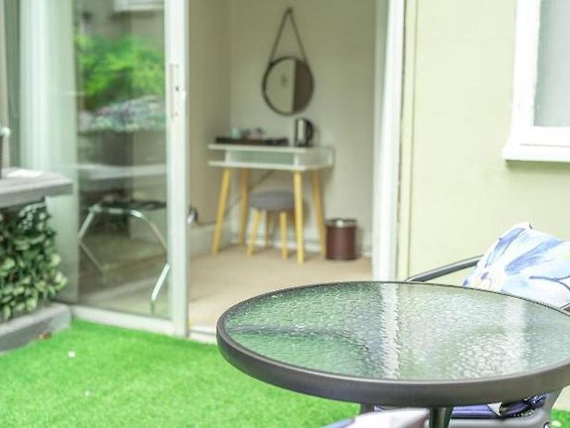 9410BCAF88D357888B0AEC4809333BF9