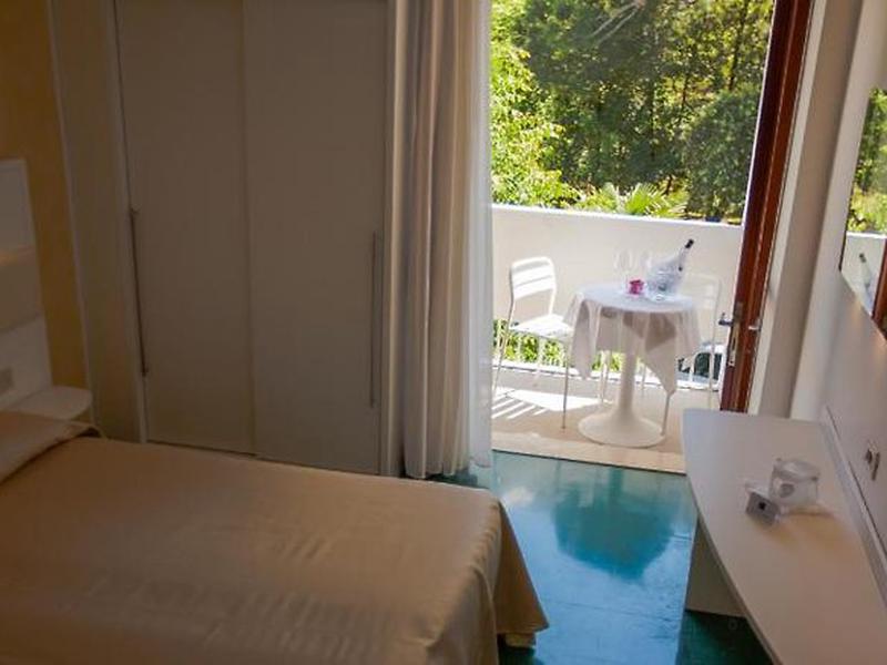 AE5D3EE5D43080668980814CF3685F4A