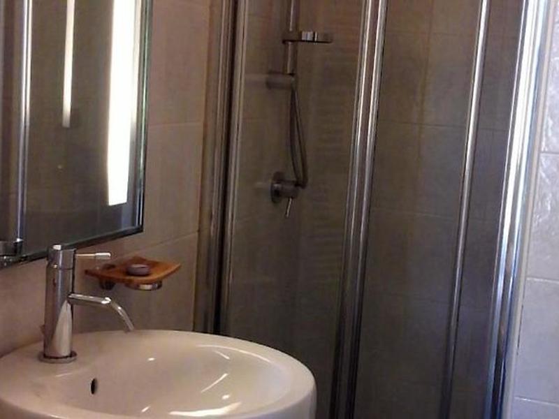 DFA461EABD936A421EF2629A5E72ADA3