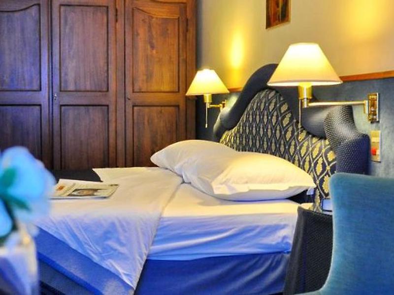 EE17957B12E2A5BED8D67F36CF62D486