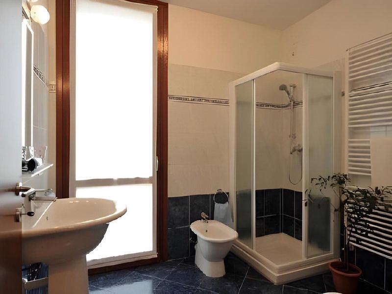 C98AEA30F93F824787E9608E98B75E16