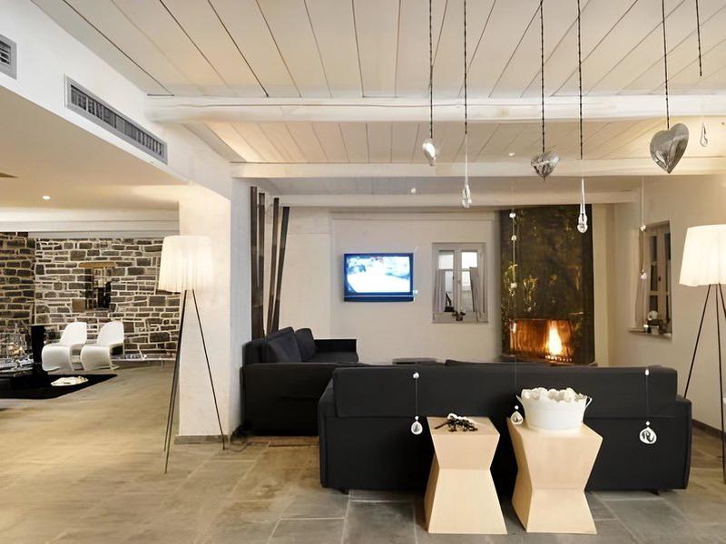 A42480B0F7BE25E9F76115E3B691C2A2